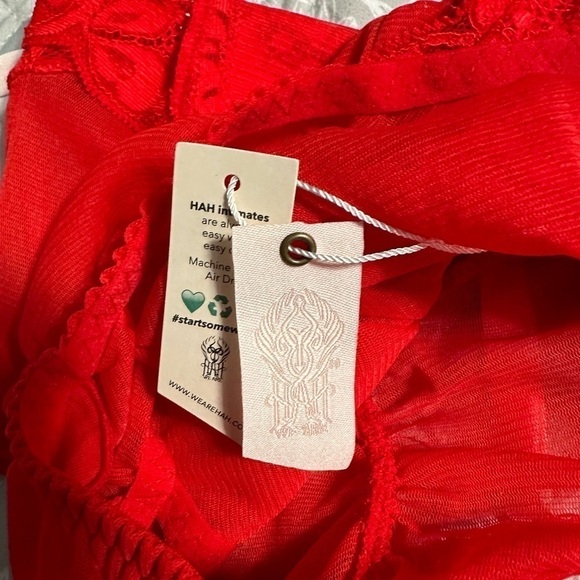 HAH Chic N Cheerful Bodysuit, Size XS (v) - Picture 10 of 10